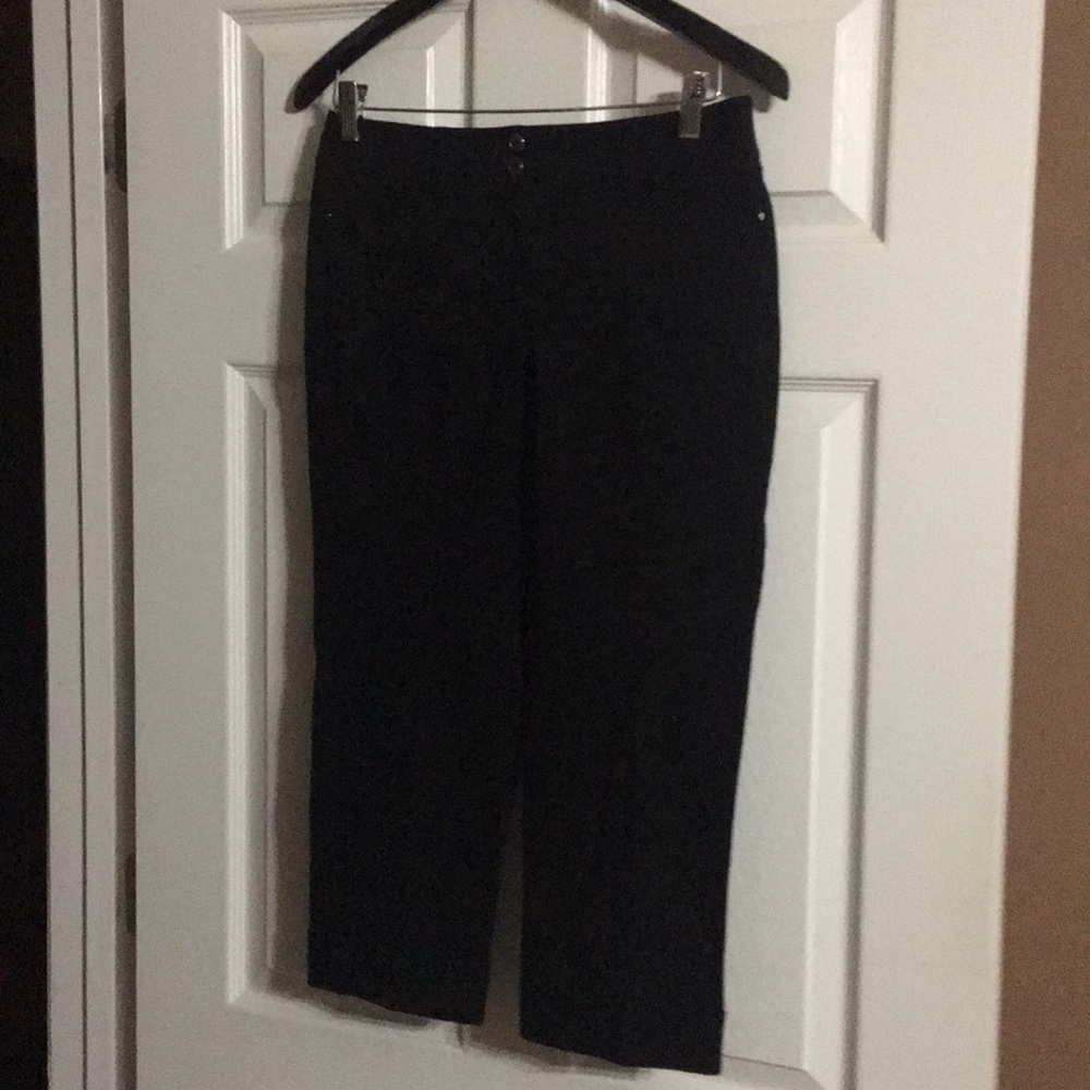 White House | Black Market capris